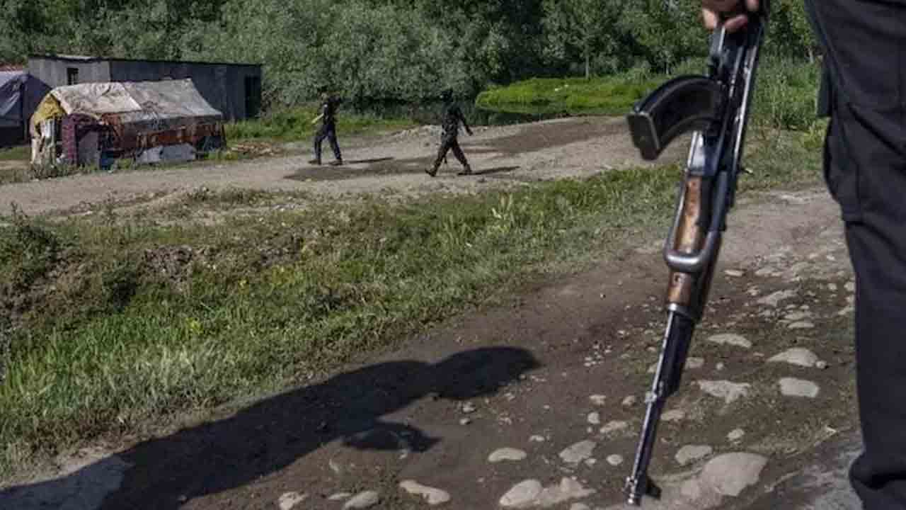 Mistaken identity | అస్సాంలో దారుణం.. దోపిడీ దొంగగా అనుమానించి రైతును కాల్చి చంపిన పోలీసులు