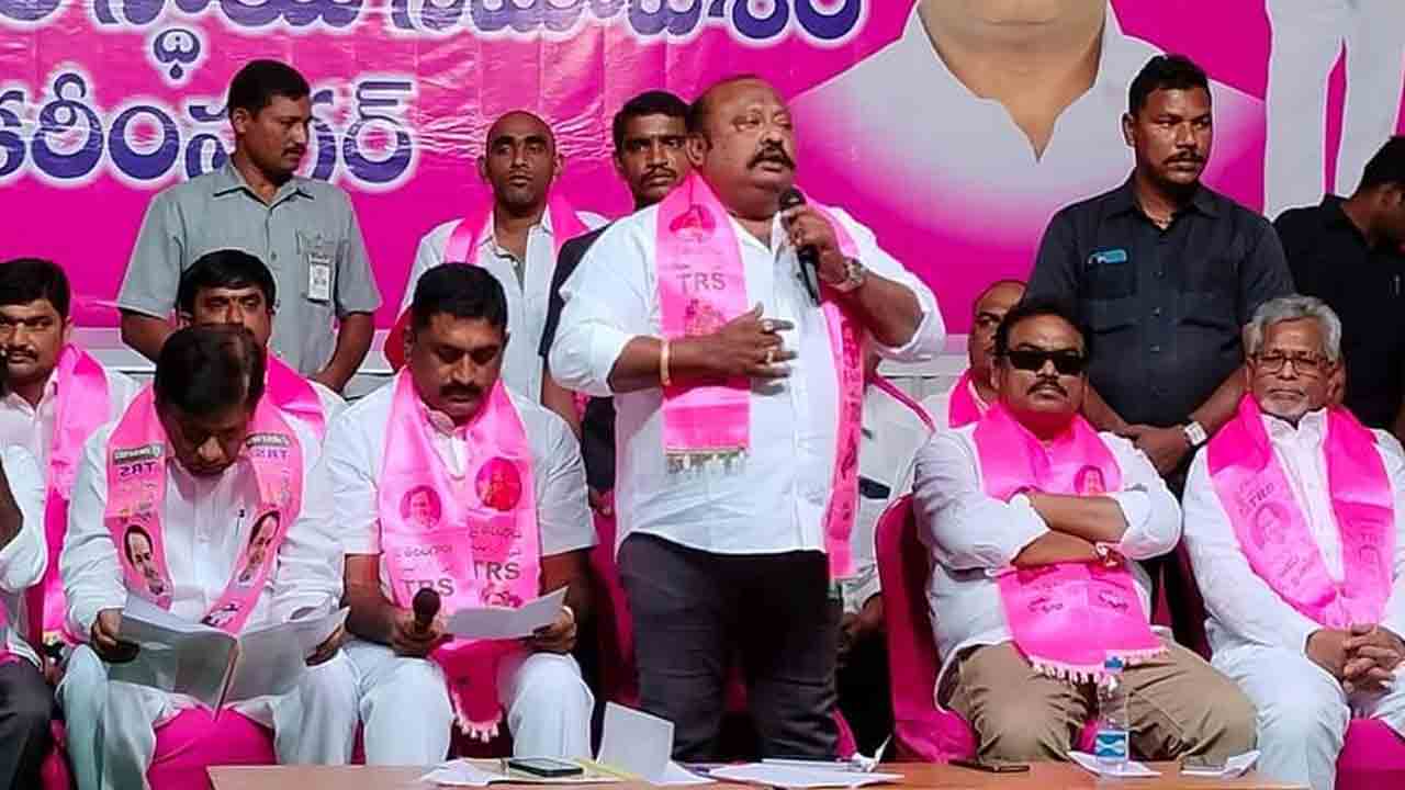 టీఆర్ఎస్‌తోనే రాష్ట్రానికి భ‌విష్య‌త్ : మంత్రి గంగుల క‌మ‌లాక‌ర్