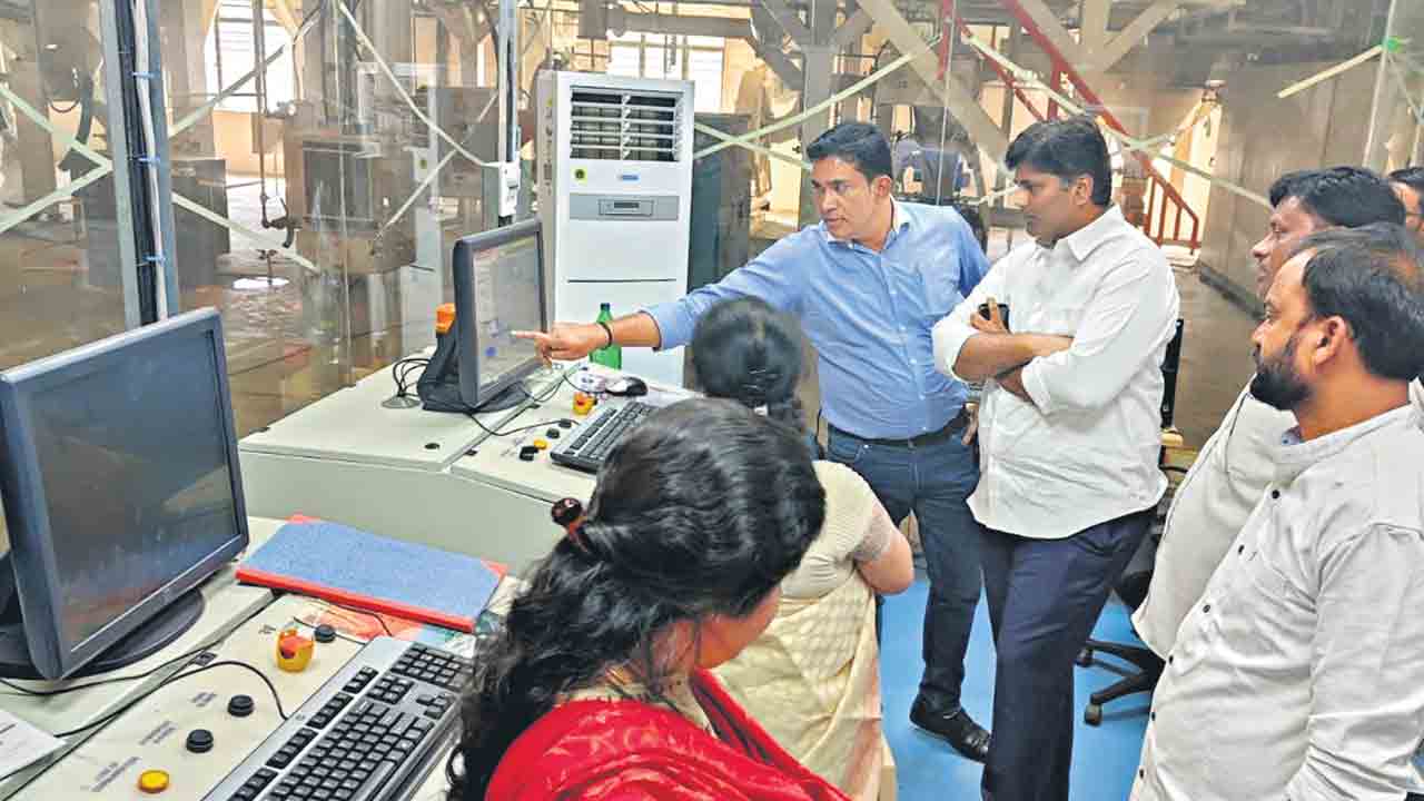 గంటకు 4 టన్నుల పౌష్టికాహారం