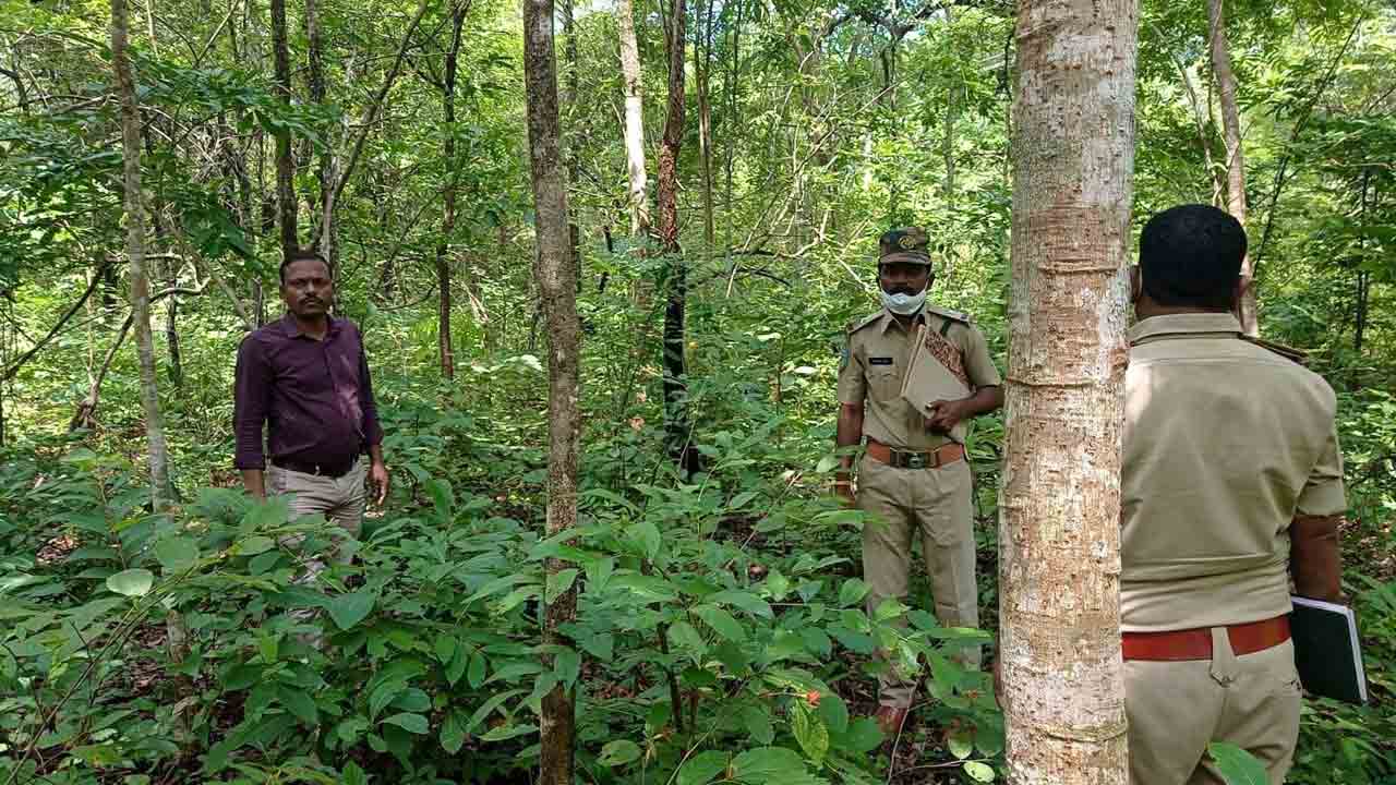 గొత్తికోయలకు నోటీసులు జారీ