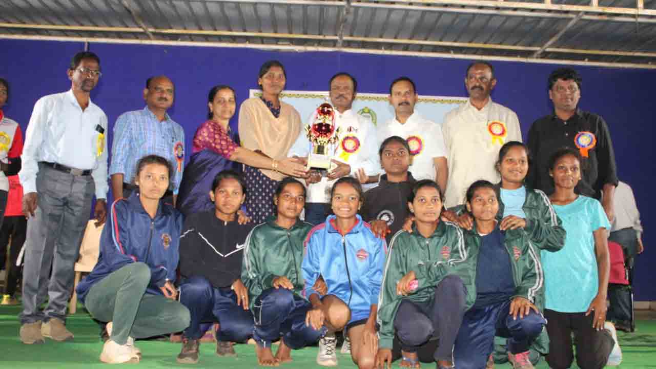 క్రీడల్లో గెలుపోటములు సహజం