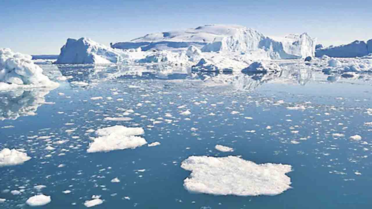 మంచు మాయమైపోతున్నది