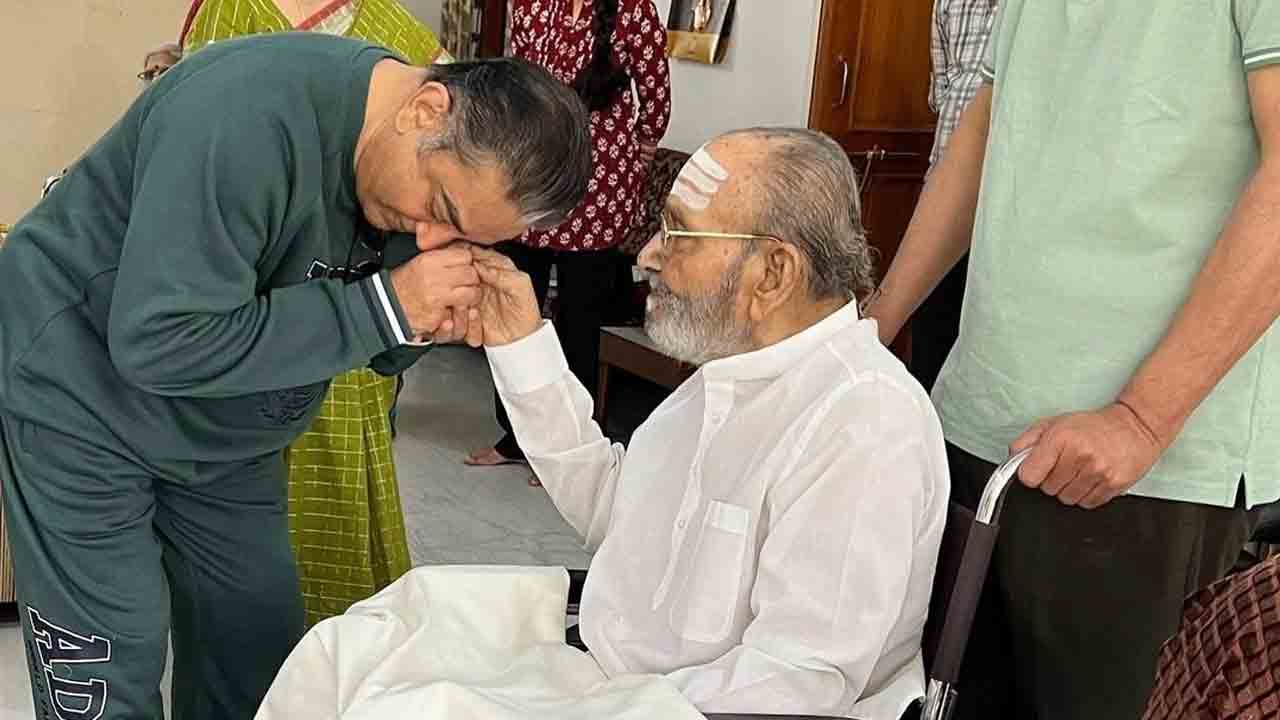 Kamal Haasan | కే విశ్వనాథ్ను కలిసిన కమల్ హాసన్.. నెటిజన్ల ఇంట్రెస్టింగ్ కామెంట్స్
