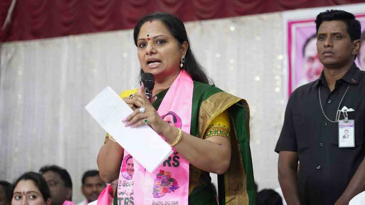 దేశంలో గులాబీ కండువా విప్ల‌వం సృష్టించ‌బోతోంది : ఎమ్మెల్సీ క‌విత‌