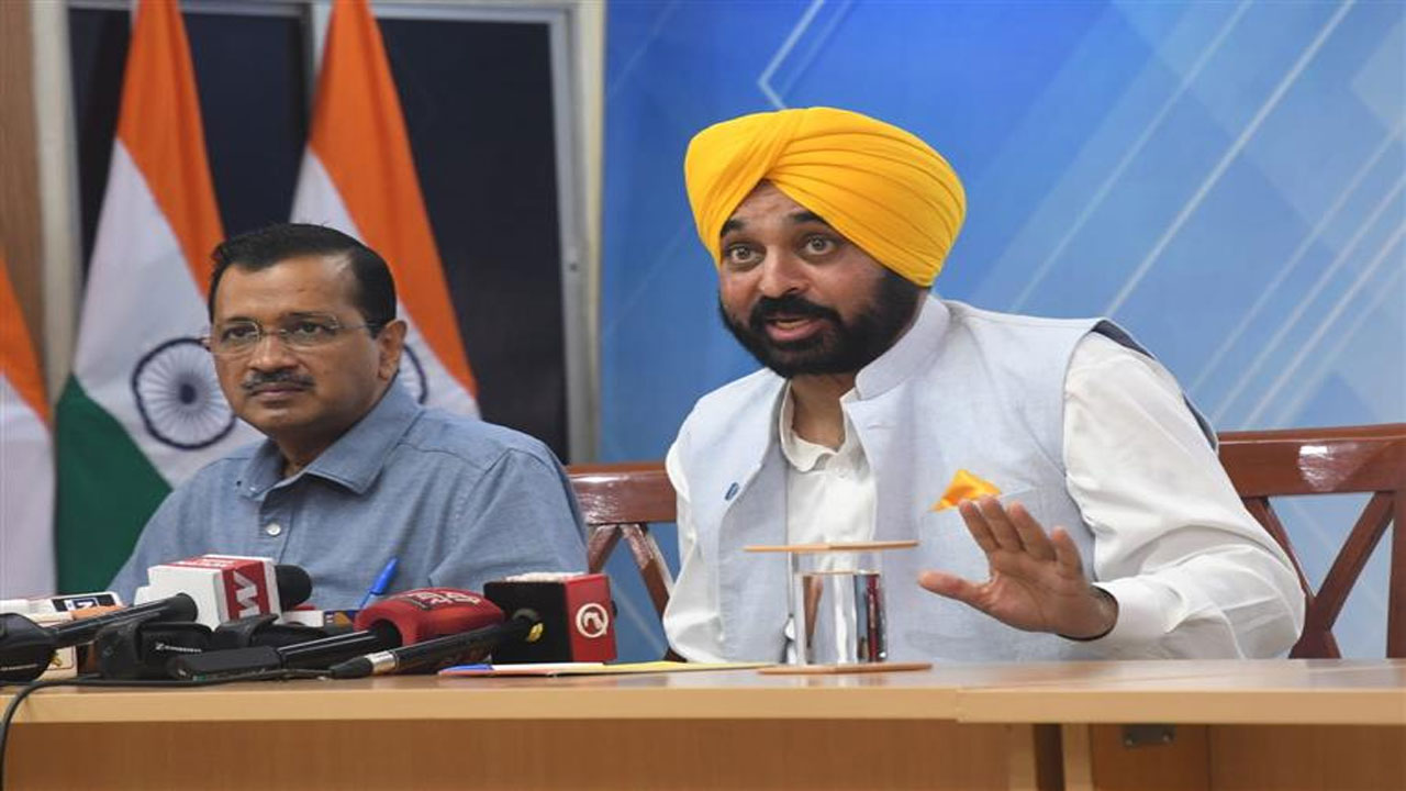 పంజాబ్‌లో పంట వ్య‌ర్ధాల కాల్చివేత‌.. ఆ బాధ్య‌త మాదే : కేజ్రీవాల్‌