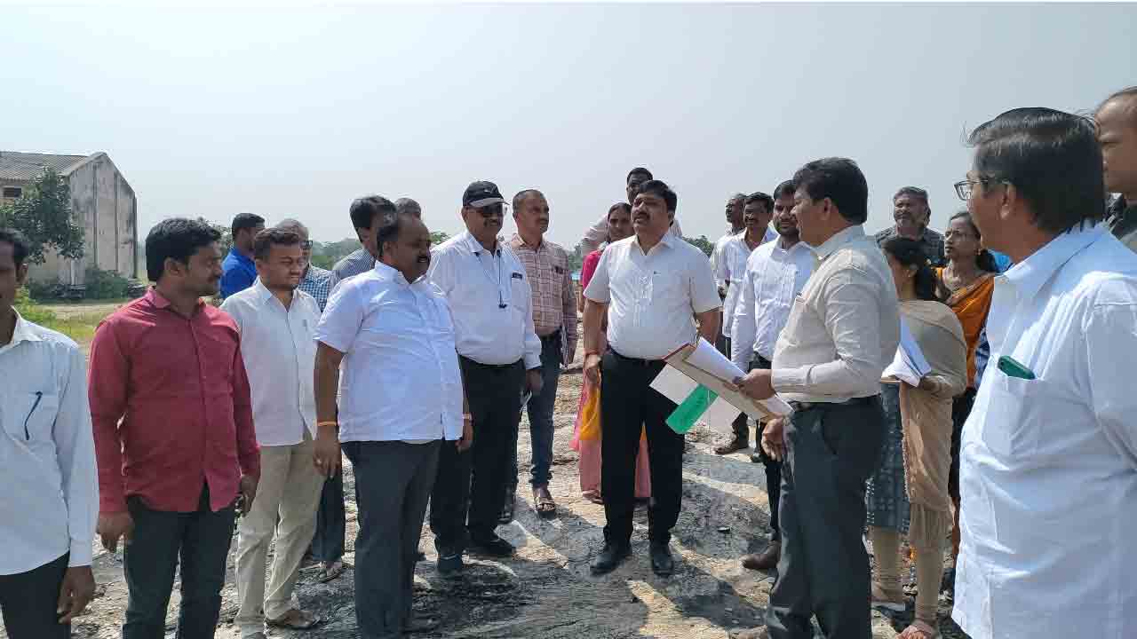 కొడకండ్లలో మినీ టెక్స్‌టైల్‌ పార్కు.. త్వ‌ర‌లోనే మంత్రి కేటీఆర్ శంకుస్థాప‌న