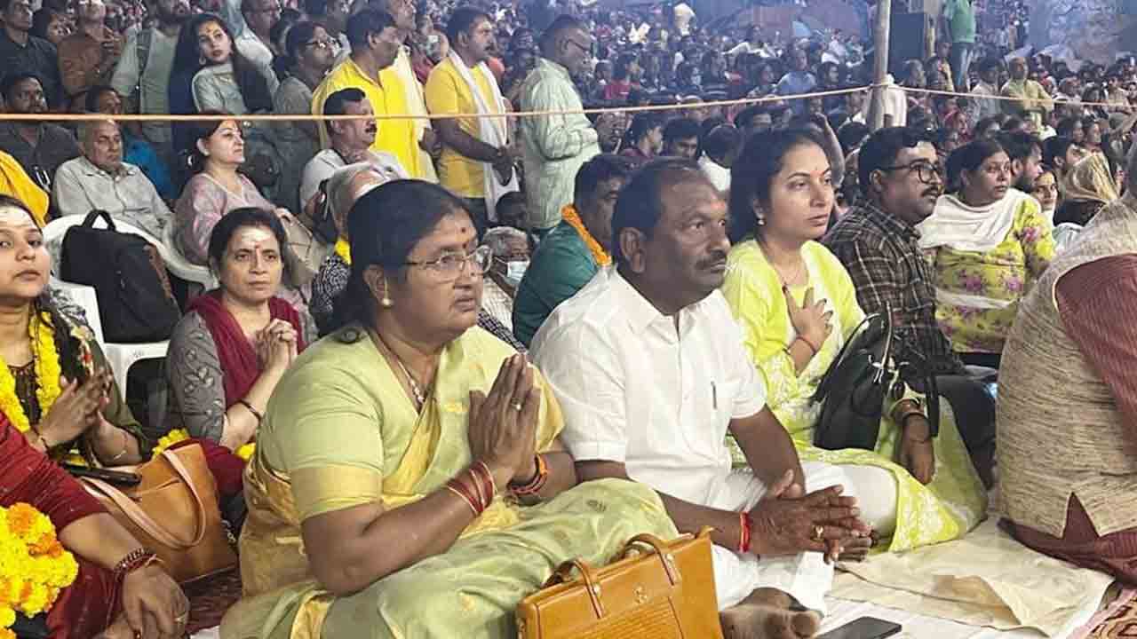 కాశీ విశ్వనాథుడిని దర్శించుకున్న మంత్రి కొప్పుల