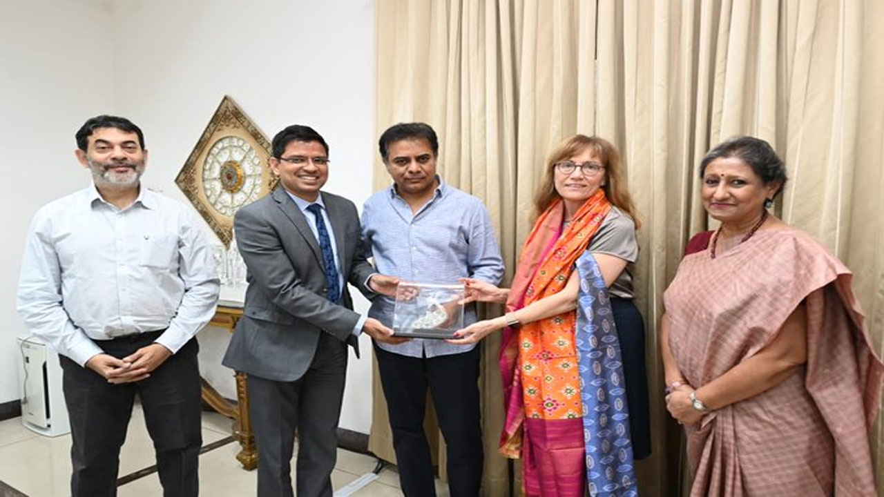 జ‌ర్మ‌నీ కౌన్సుల్ జ‌న‌ర‌ల్‌తో మంత్రి కేటీఆర్‌తో చ‌ర్చ‌లు