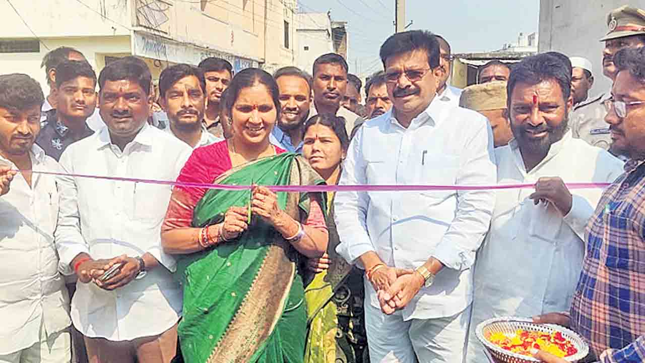 మార్కెట్లు పట్టణాభివృద్ధికి మెట్లు