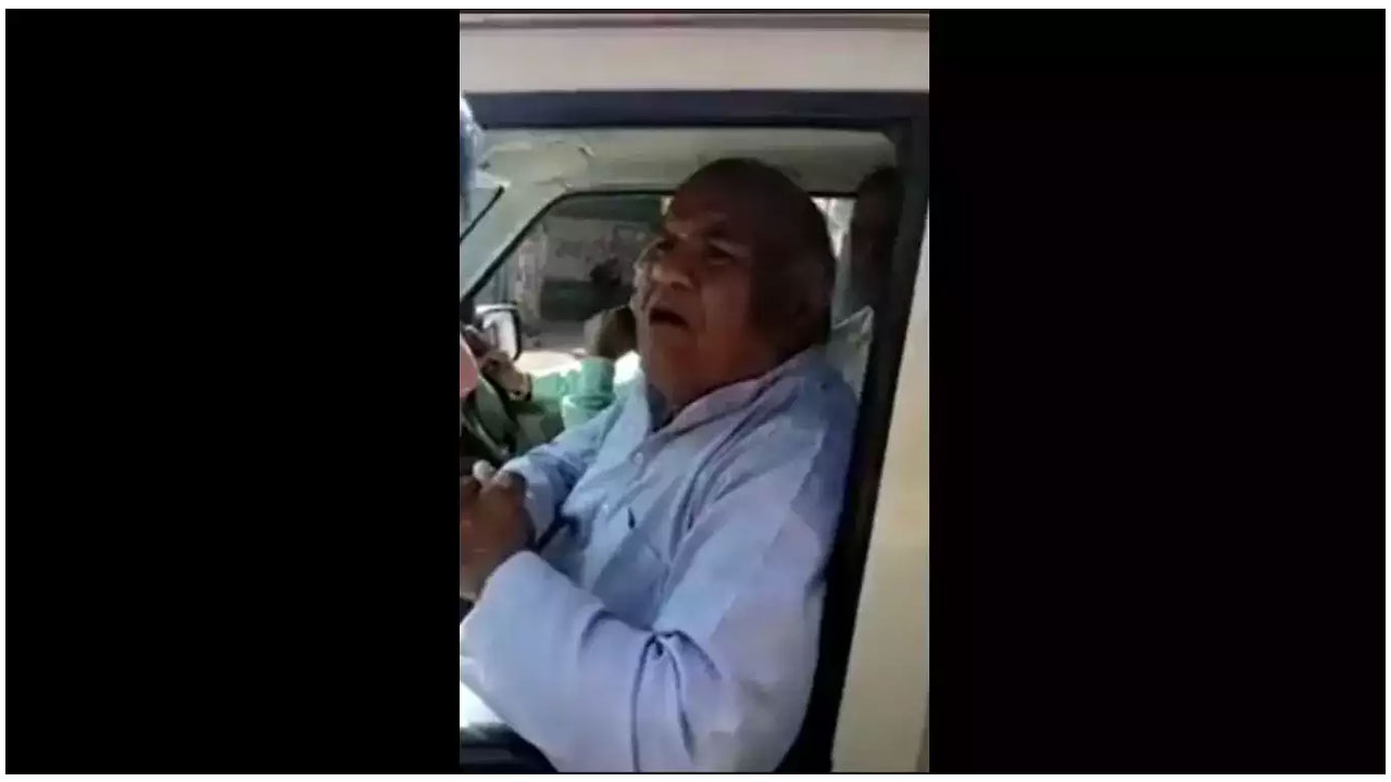 బీజేపీ ఎమ్మెల్యేకు చేదు అనుభ‌వం :  రూ . 30,000 బ‌కాయి చెల్లించాల‌ని  అడ్డుకున్న‌ టీ విక్రేత