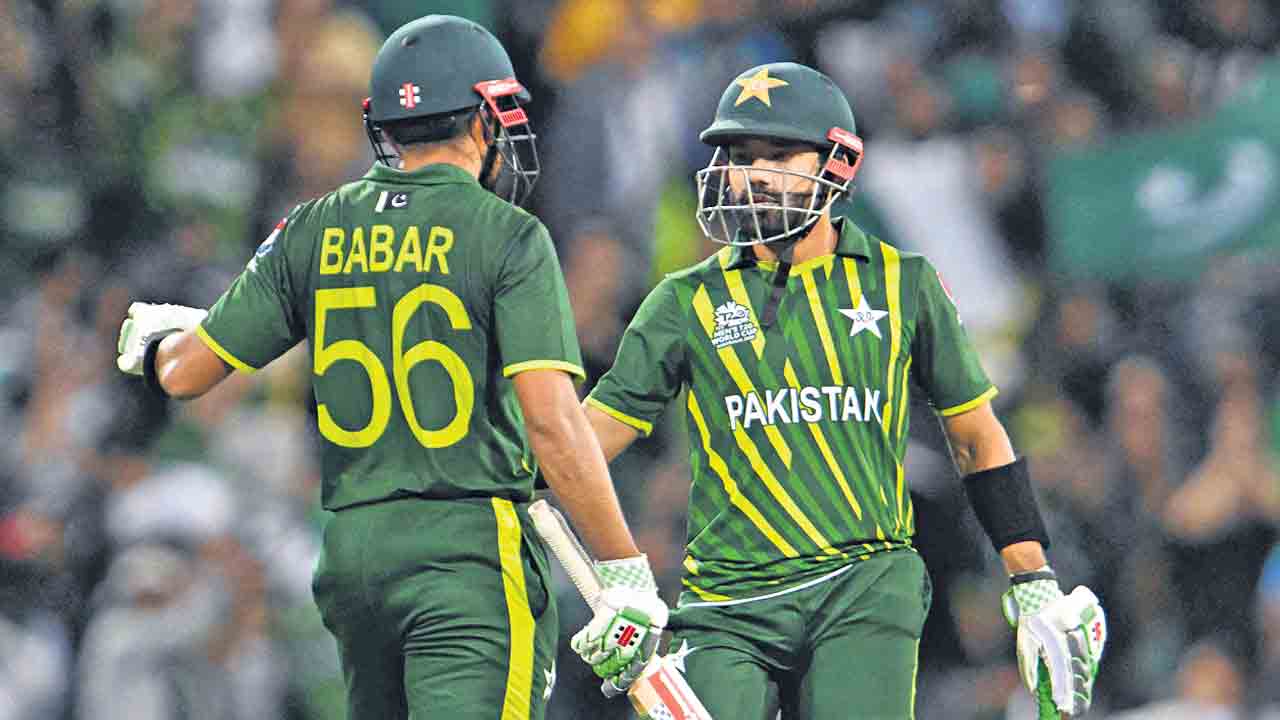 ఫైనల్లో పాక్‌