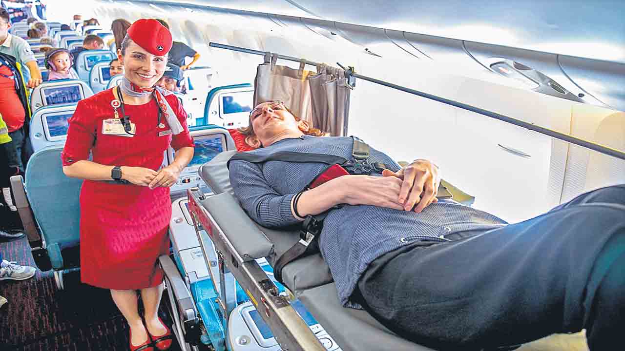 విమానమెక్కిన పొడగరి