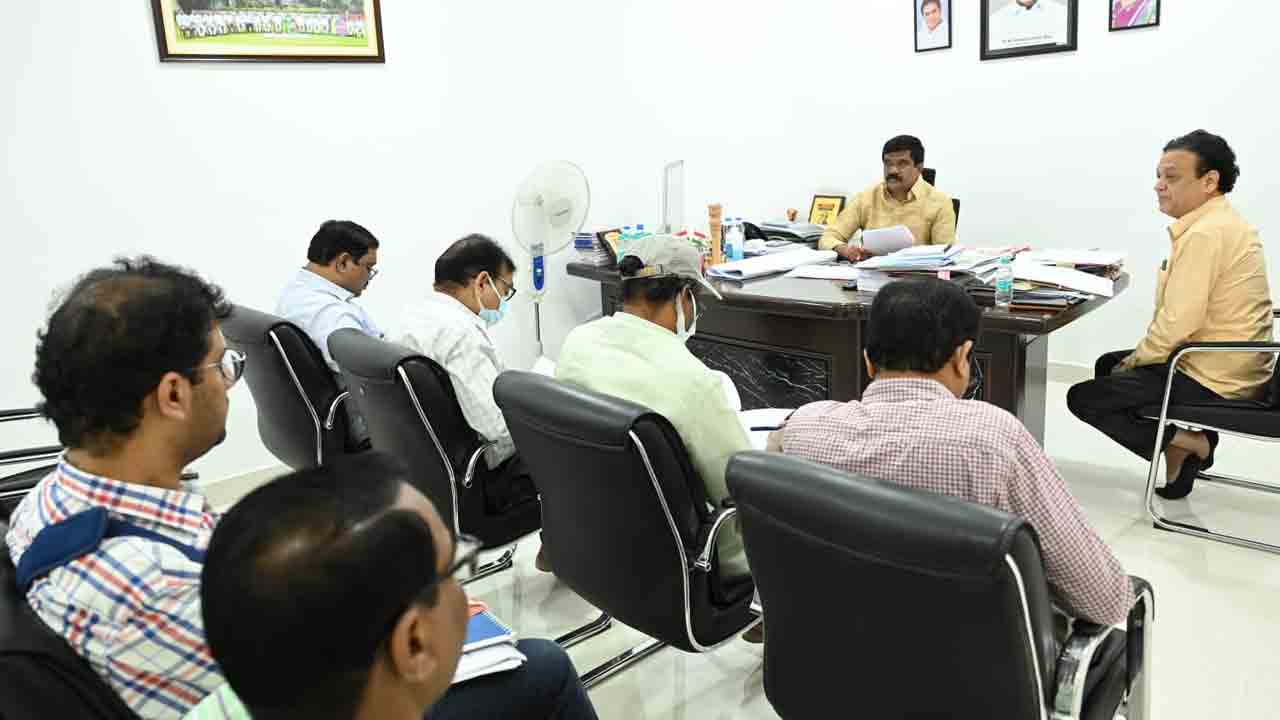 1,29,528 డ‌బుల్ బెడ్రూం ఇండ్లు సిద్ధం.. త్వ‌ర‌లోనే పంపిణీ