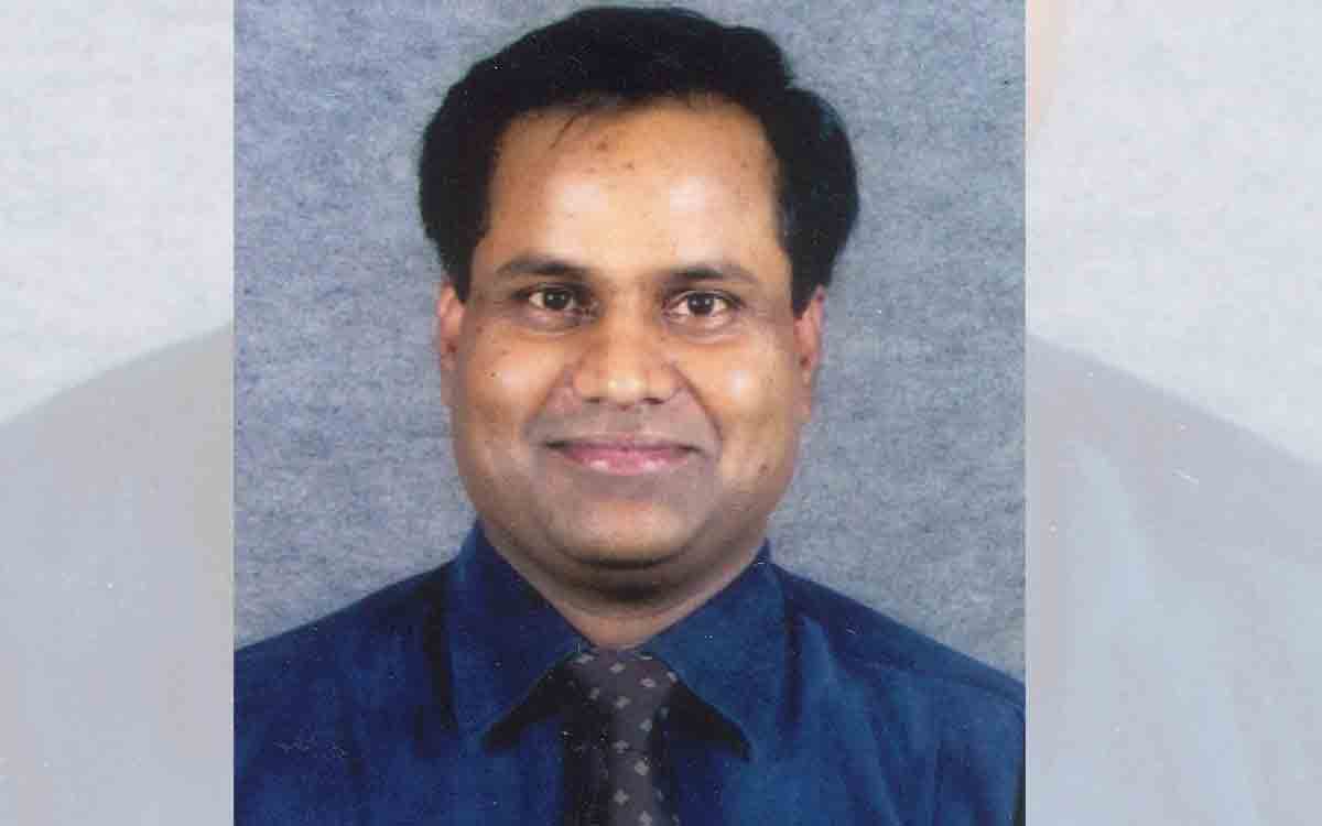 మునుగోడులో టీఆర్‌ఎస్‌ను గెలిపించండి.. కాలిఫోర్నియా కమిషనర్‌ రఘు రెడ్డి పిలుపు