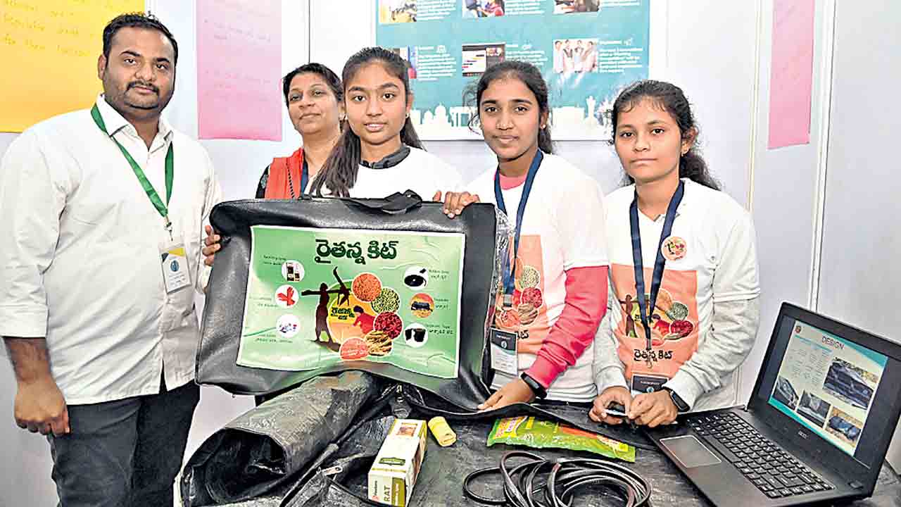 ఆవిష్కరణల పోటీ అమ్మాయిలే మేటి