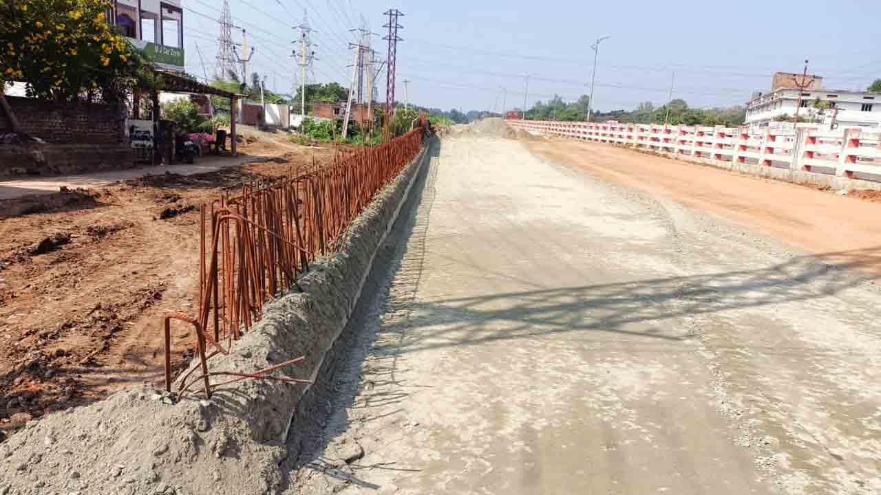 అస్తవ్యస్తంగా హైవే