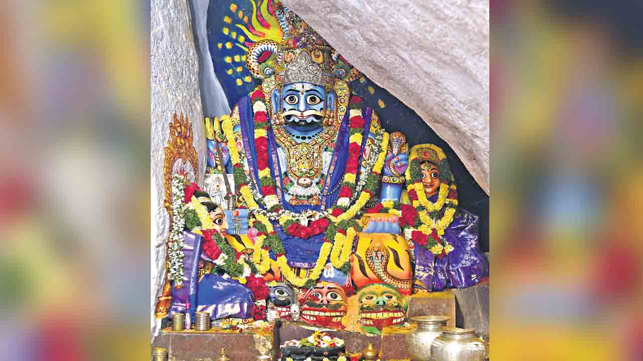 వచ్చేనెల నుంచి కొమురవెల్లి బ్రహ్మోత్సవాలు