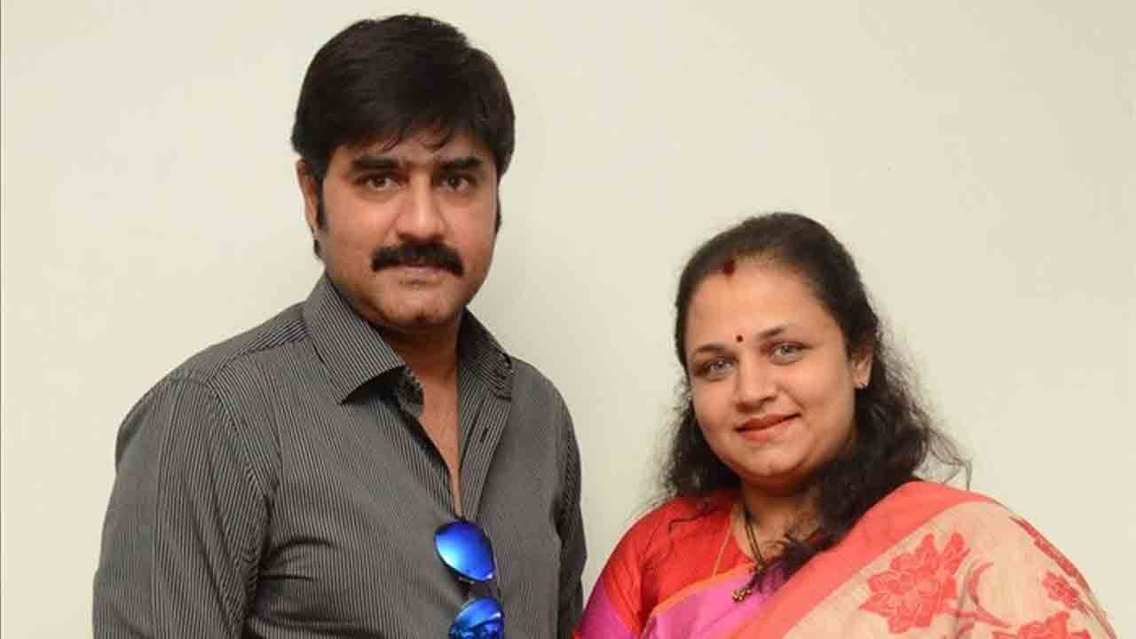 Srikanth | చిరాకు తెప్పిస్తుంది.. ఇలాంటివి ఏమాత్రం నమ్మొద్దు.. విడాకుల పుకార్లపై హీరో శ్రీకాంత్