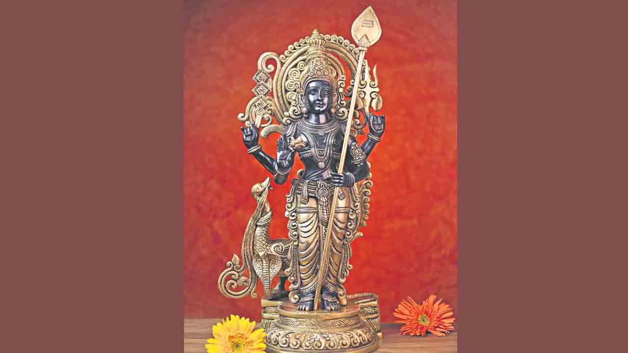 షణ్ముఖనాథా వందనం