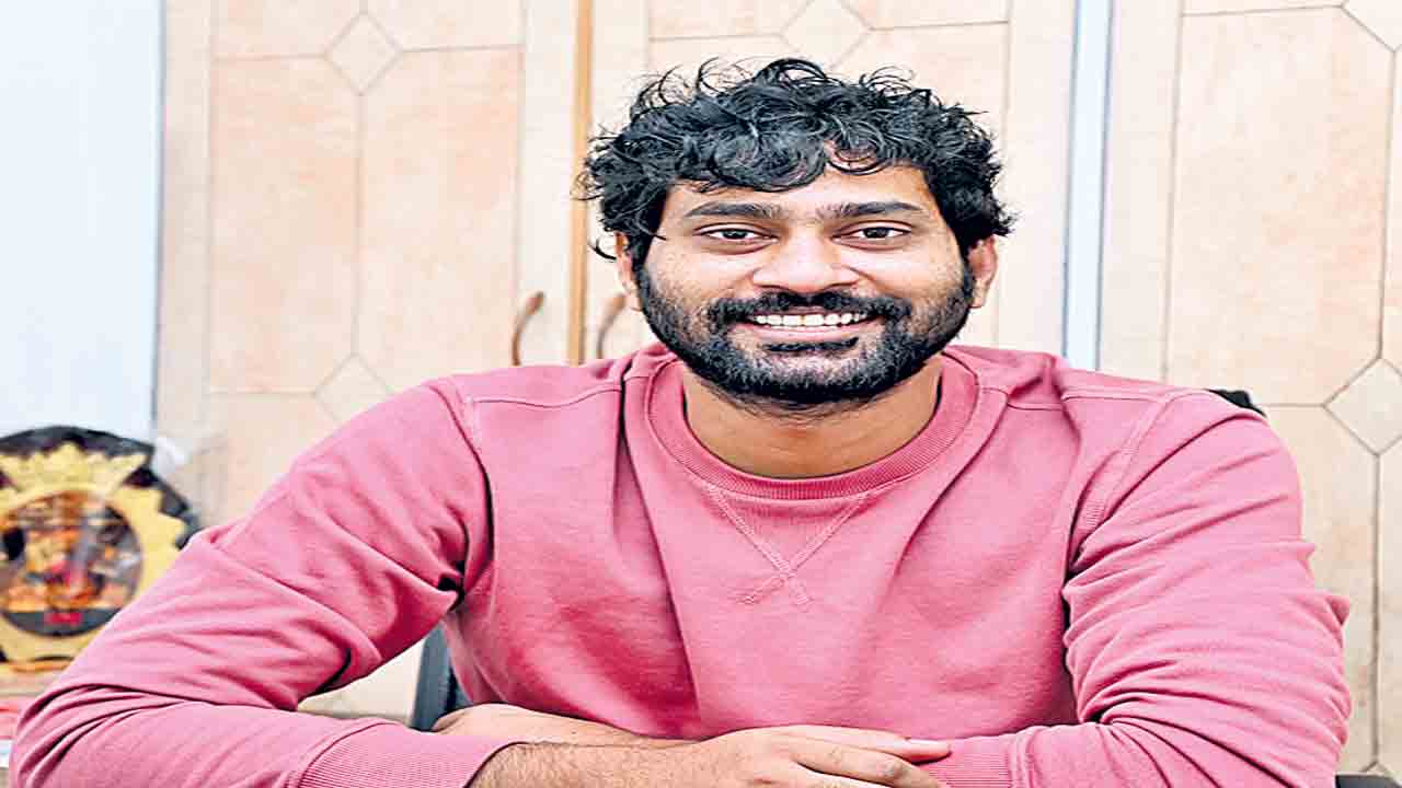 విలక్షణ నటుడు అనిపించుకోవాలి