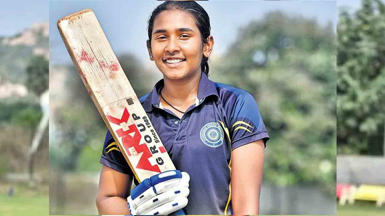 త్రిష అదుర్స్‌