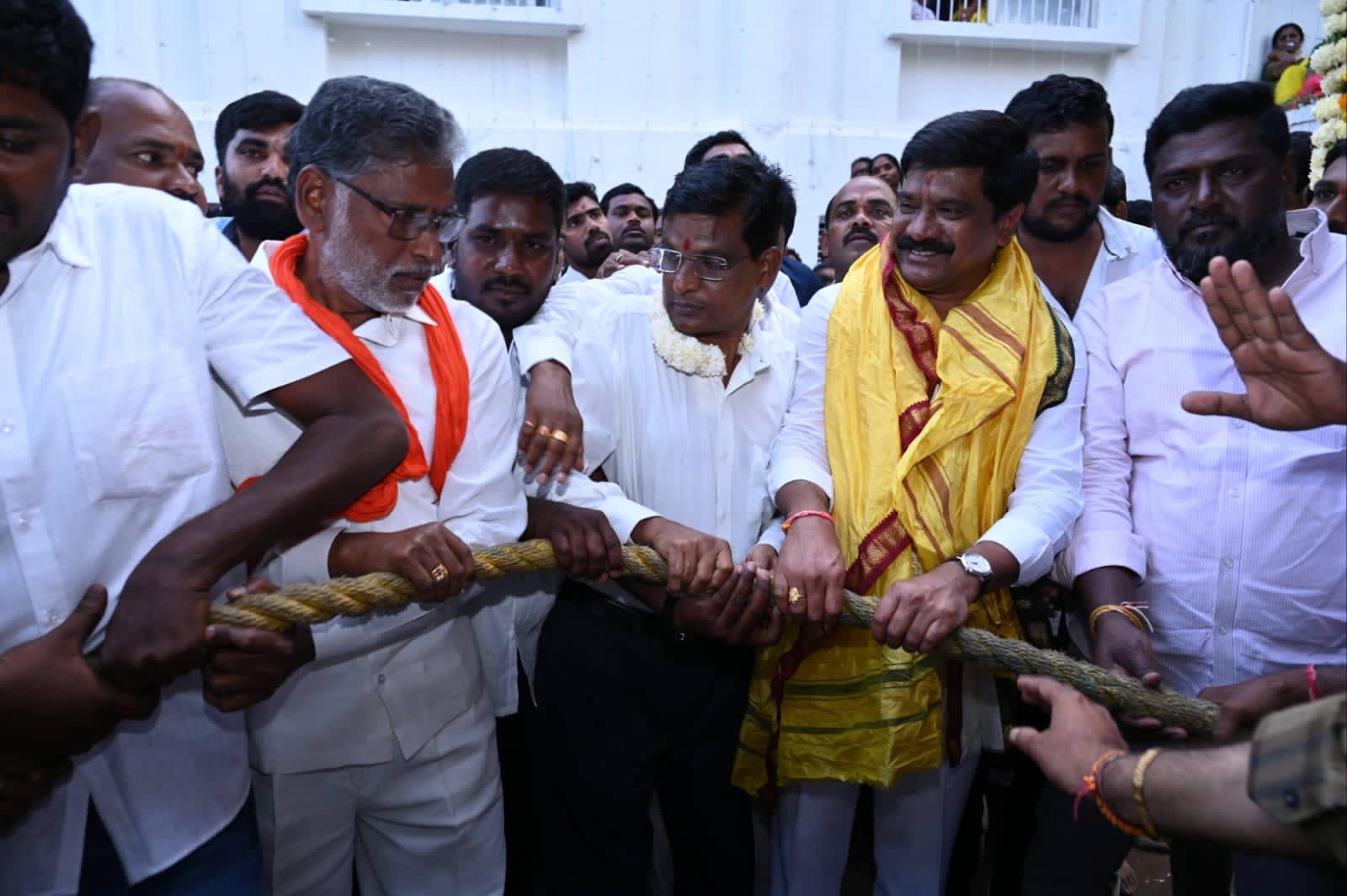 Vemula prashanth reddy: భీంగల్ లింబాద్రి లక్ష్మీ నరసింహ స్వామి రథోత్సవంలో మంత్రి వేముల