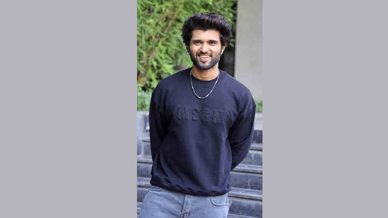 ‘ఖుషి’ కాస్త ఆలస్యం..