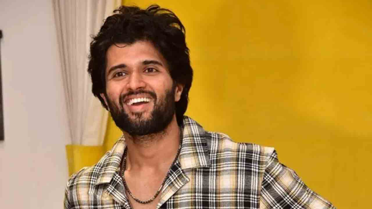 విజ‌య్ దేవ‌ర‌కొండ‌ను 11 గంట‌ల పాటు విచారించిన ఈడీ