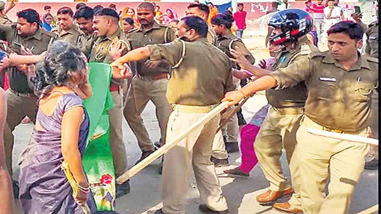 దళిత మహిళలపై దాష్టీకం