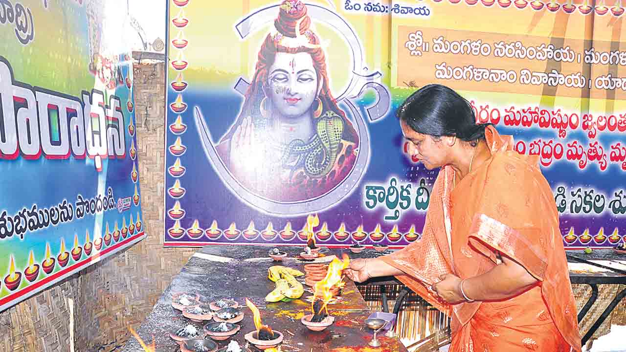 యాదగిరిగుట్ట పునర్నిర్మాణం మహాద్భుతం