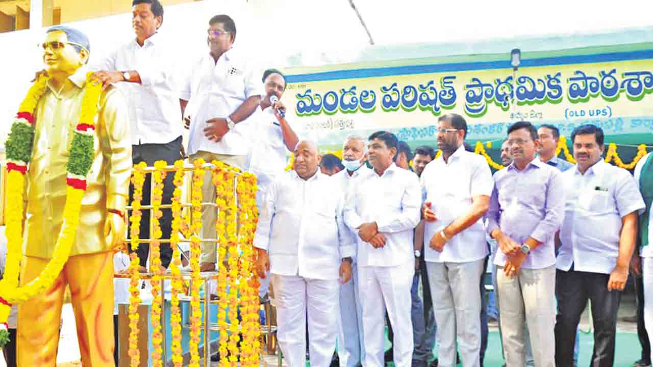 సత్తుపల్లిలో జయశంకర్‌ సార్‌ కాంస్య విగ్రహావిష్కరణ