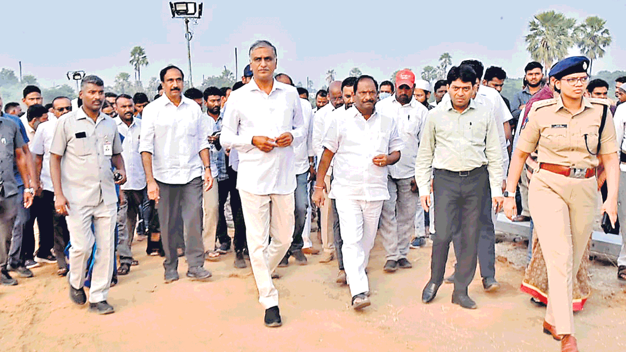 జగిత్యాలలో సీఎం పర్యటన ఏర్పాట్ల పరిశీలన