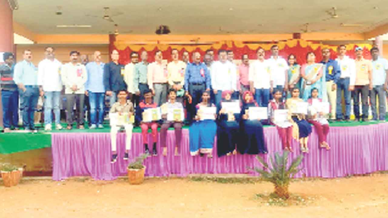 గణితంలో పట్టు సాధిస్తేనే విజయం