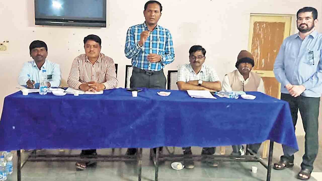 ‘మనఊరు-మనబడి’ పనులు వేగంగా పూర్తిచేయాలి