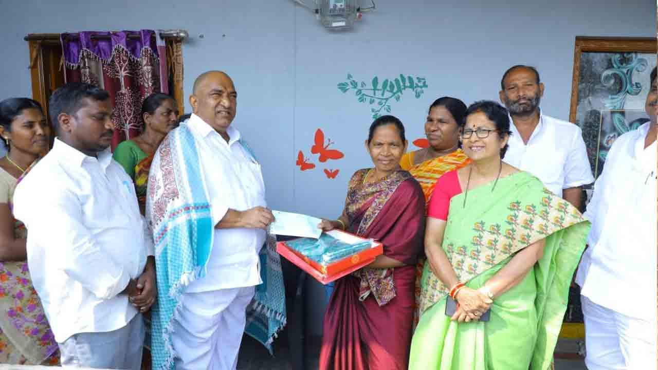 సబ్బండ వర్గాల సంక్షేమమే సీఎం కేసీఆర్‌ ధ్యేయం