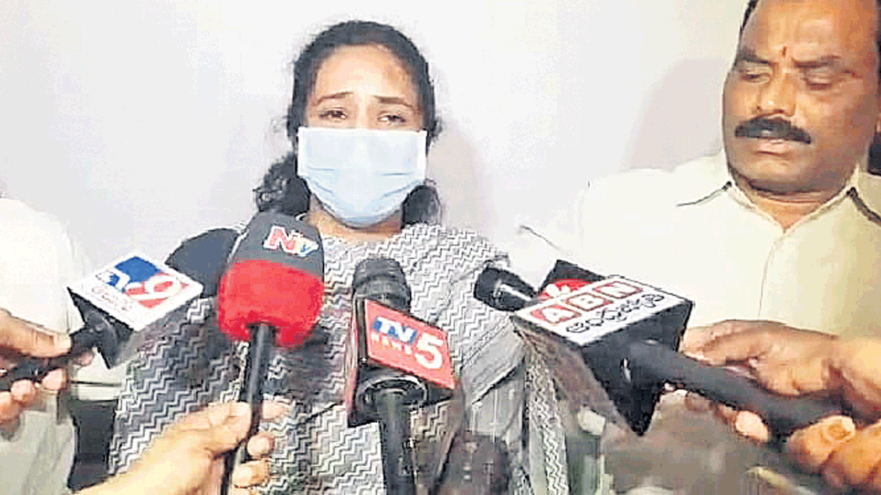 నవీన్‌తో నా పెండ్లి జరుగలేదు