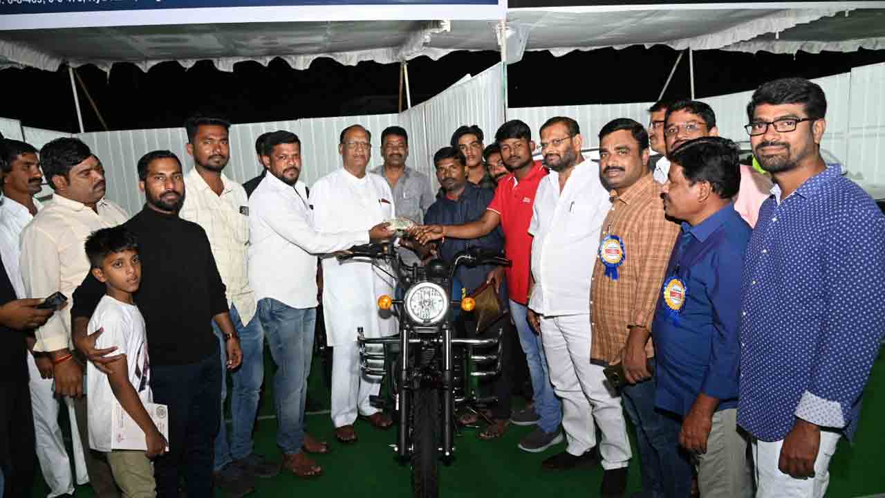 ఆటో షో గ్రాండ్ సక్సెస్