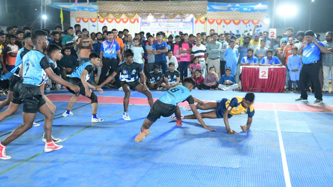 అట్టహాసంగా ఆరంభం