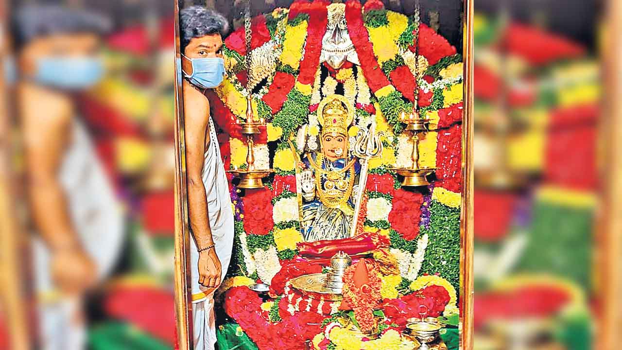 భక్తుల కొంగుబంగారం.. చిత్తారమ్మ దేవి