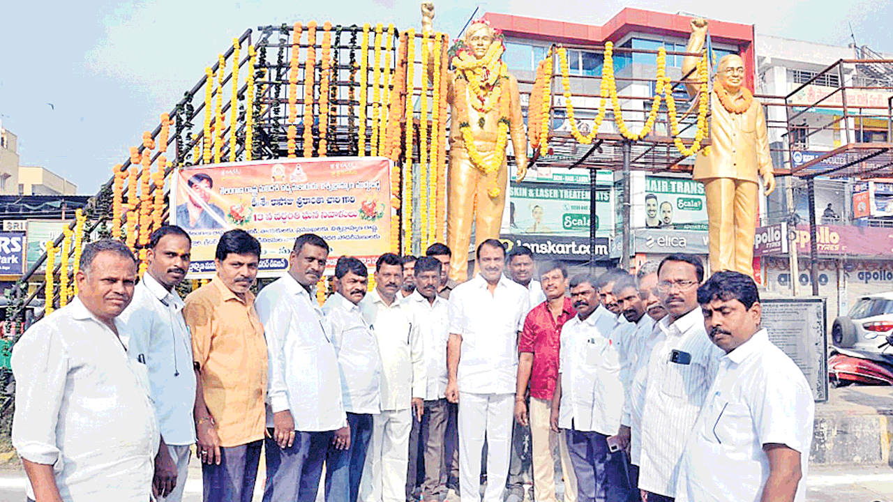 శ్రీకాంతాచారిని తెలంగాణ మరువదు