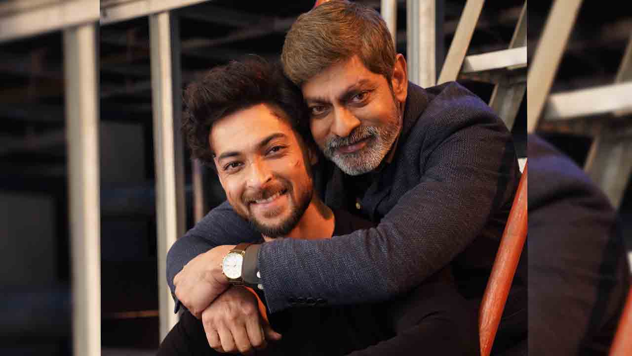 బాలీవుడ్‌ సినిమాలో.. జగపతి బాబు