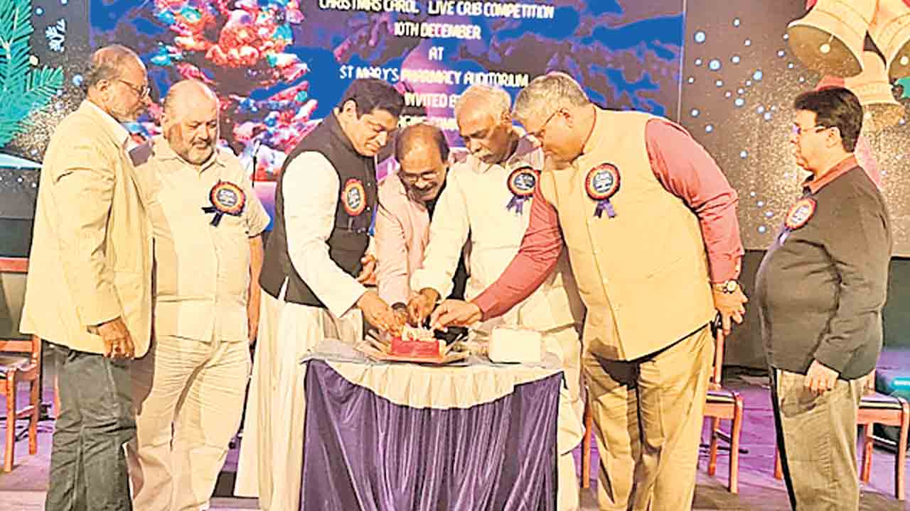 అన్ని మతాలు, కులాలకు సమ ప్రాధాన్యం