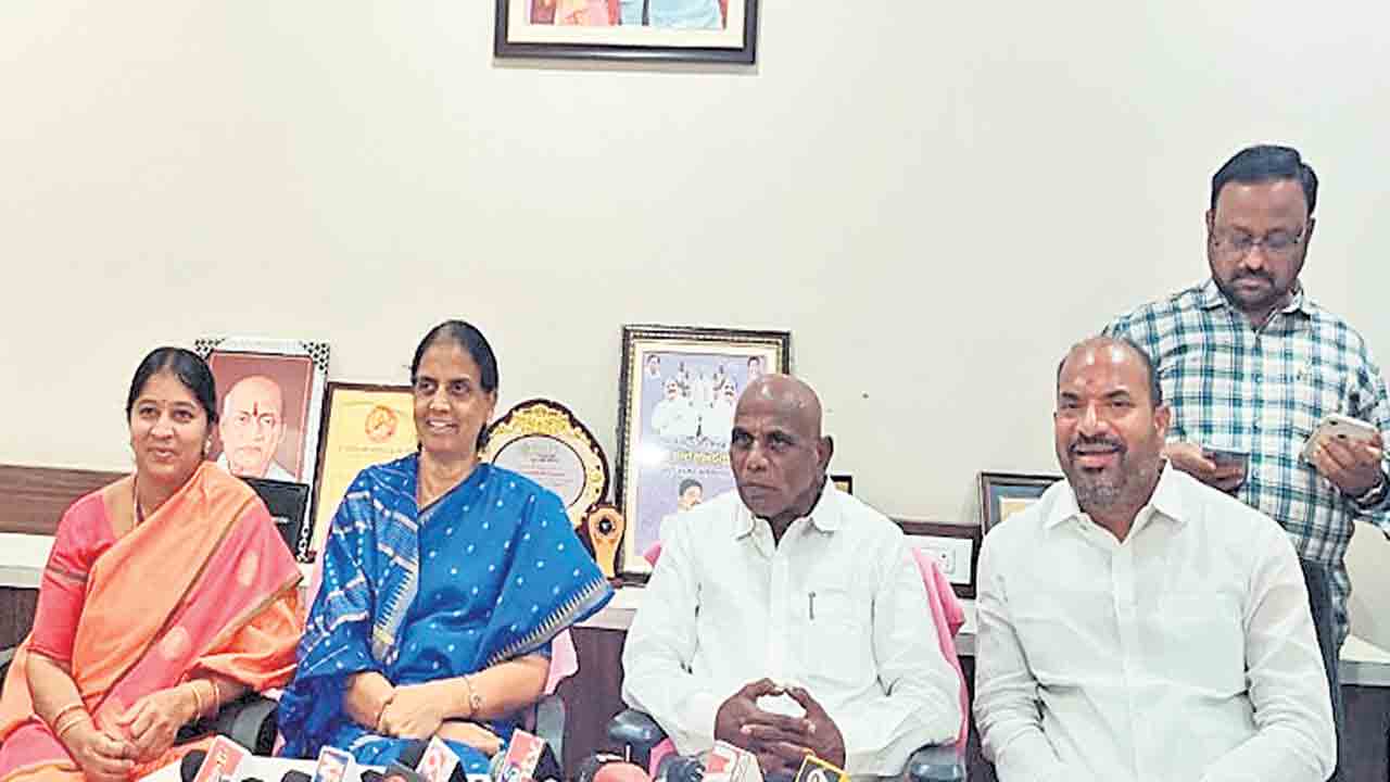 హైదరాబాద్‌ అభివృద్ధితో.. పక్క జిల్లాలకు ప్రయోజనాలు