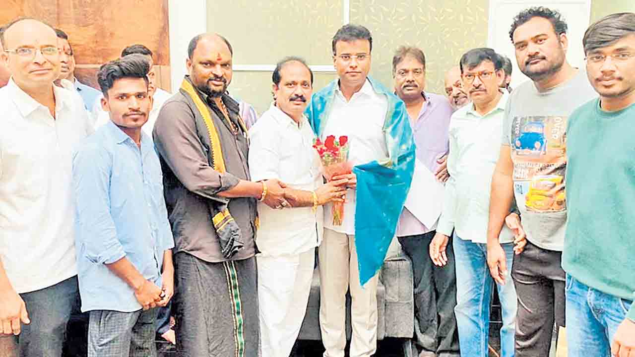 సమస్యలను వెనువెంటనే పరిష్కరించాలి