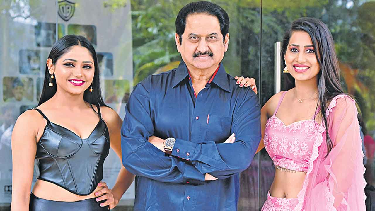 పాటలు ప్రత్యేక ఆకర్షణగా