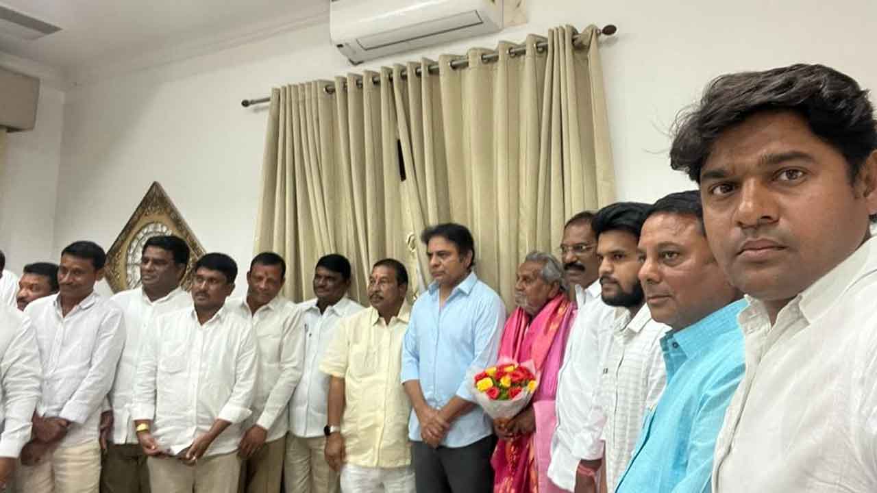 మంత్రి కేటీఆర్‌ను కలిసిన నాయకులు