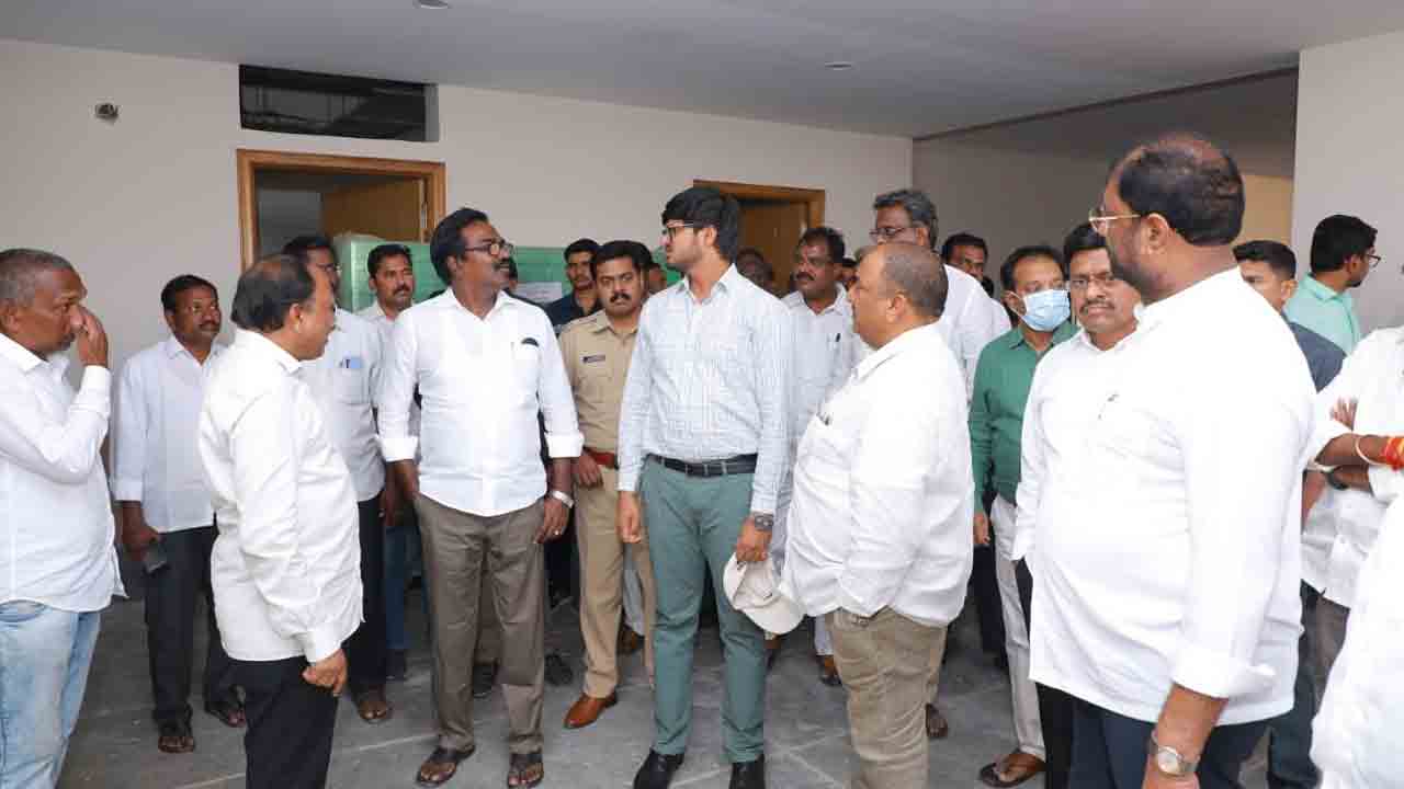 ‘కలెక్టరేట్‌’ను ముస్తాబు చేయాలి