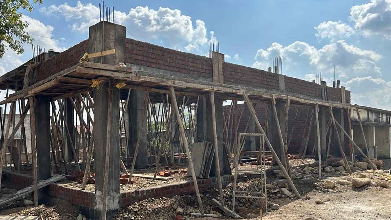 చురుగ్గా ‘మన ఊరు-మన బడి’ పనులు