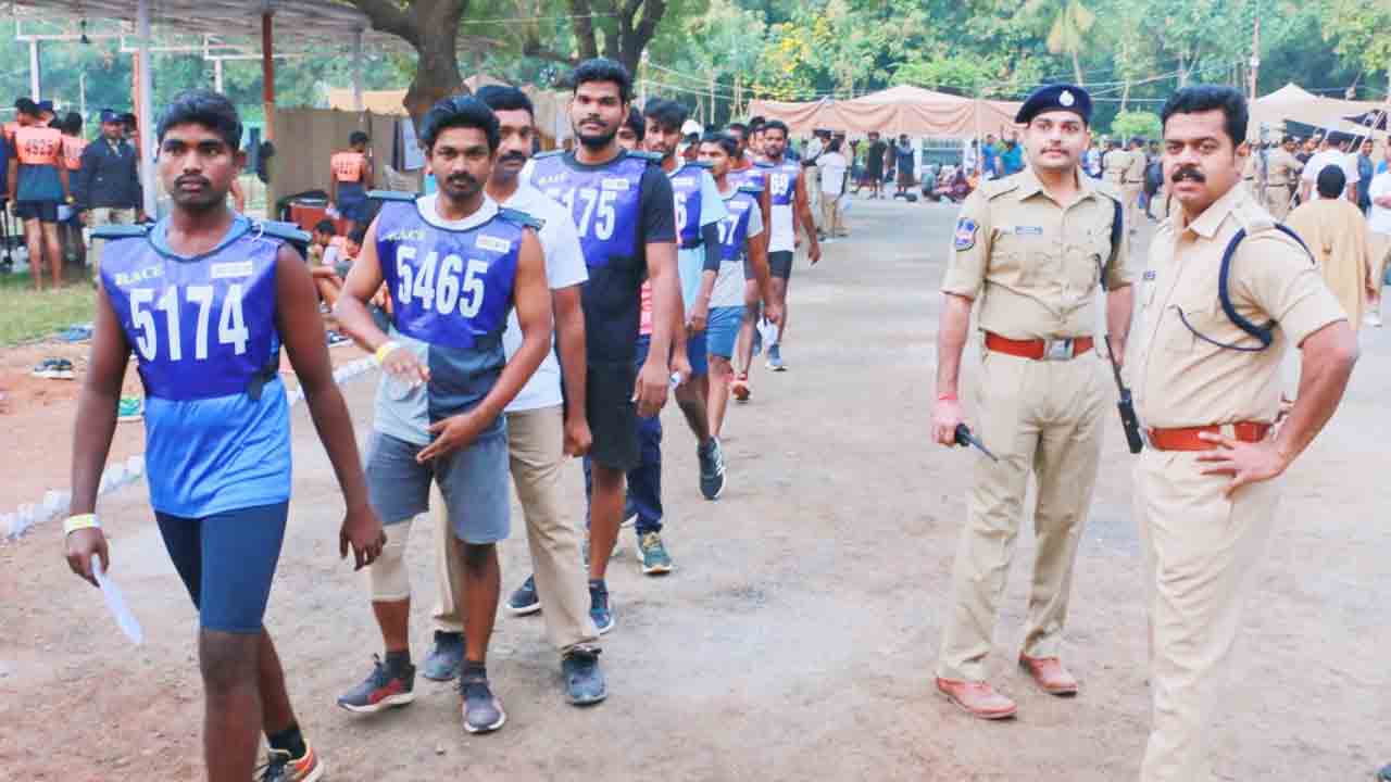 దేహదారుఢ్య పరీక్షలు ప్రారంభం