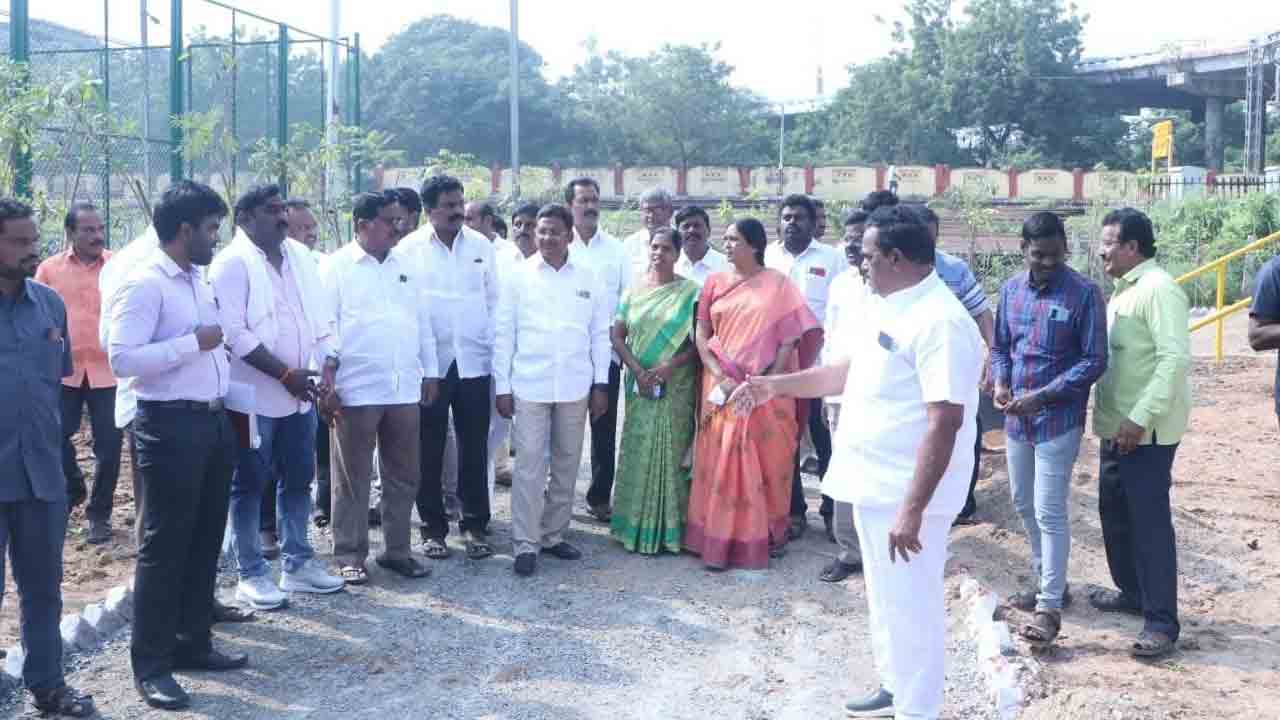 పట్టణ సుందరీకరణపై ప్రత్యేక దృష్టి